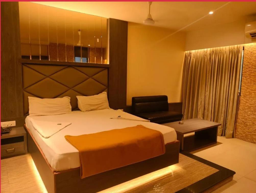 فندق Sahara Lodging & Boarding Mira-Bhayandar المظهر الخارجي الصورة