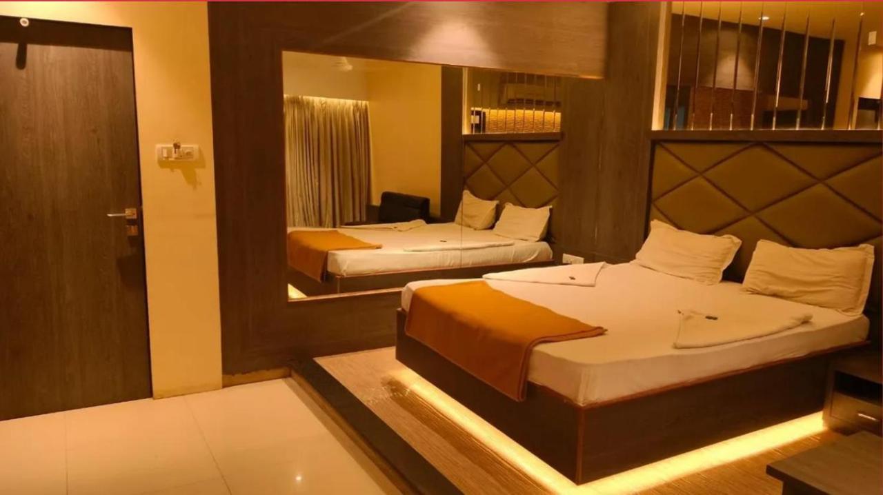 فندق Sahara Lodging & Boarding Mira-Bhayandar المظهر الخارجي الصورة
